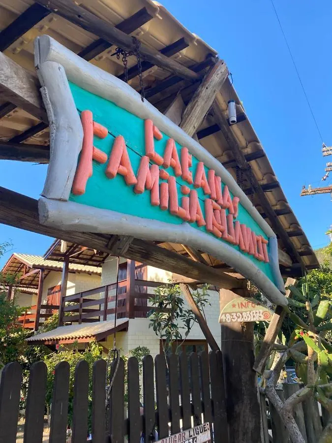 Pousada Familia Quandt Guarda do Embaú Värdshus